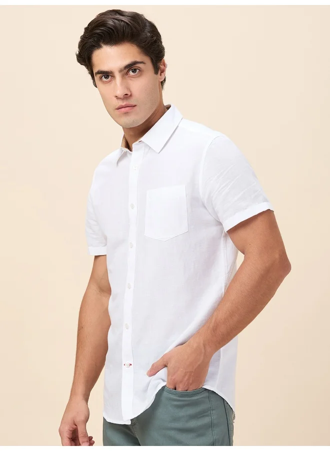 بيينغ هيومان Mens White Collared Short Sleeve Shirt