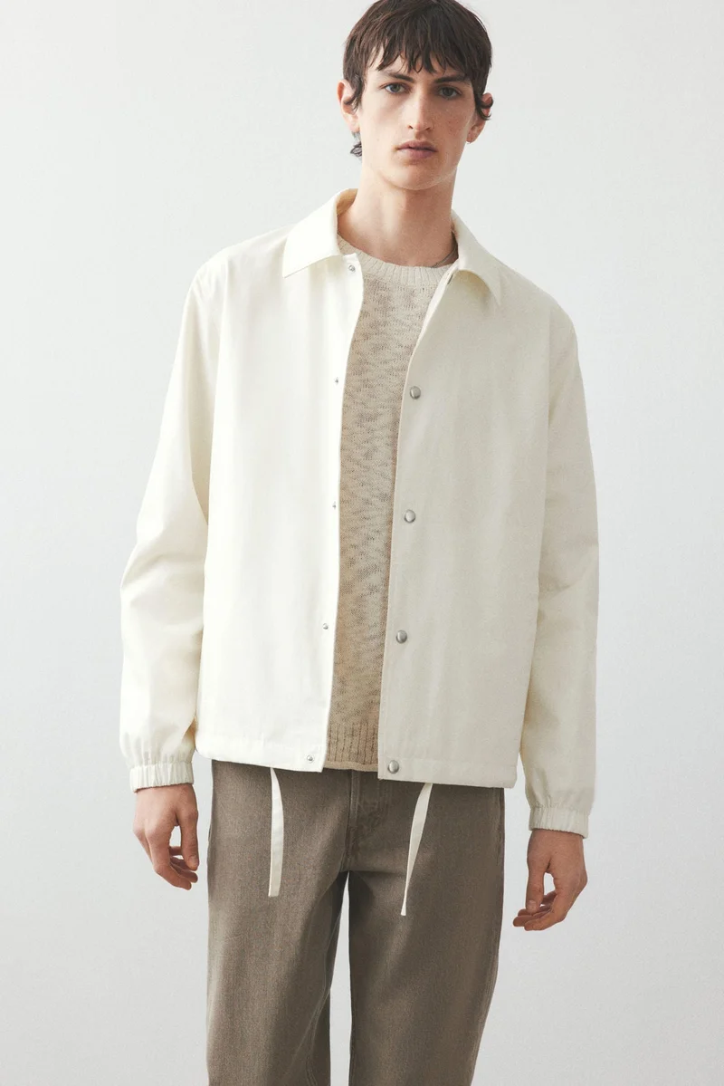 اتش اند ام جاكيت كوتش من الكانفاس بقصة عادية