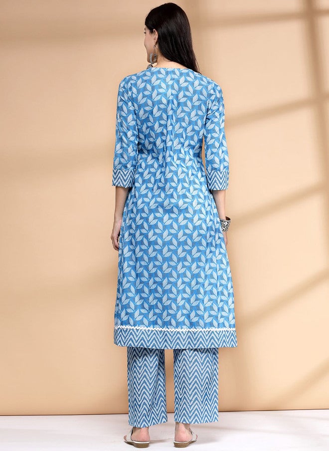 LARGISH Floral Printed Notch Neck Cotton Box Pleated A-Line Kurta With Trousers - Image 5