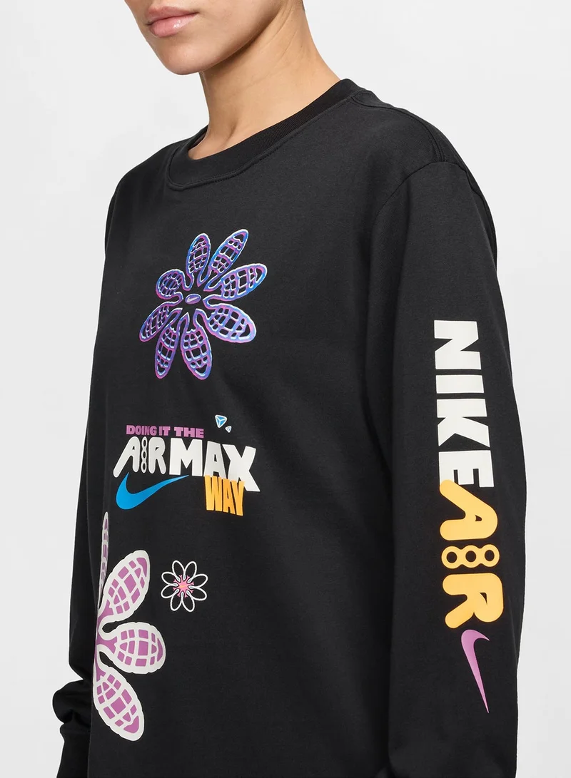 Nike black Nsw Long Sleeve T-Shirt for Women | Best Price UAE