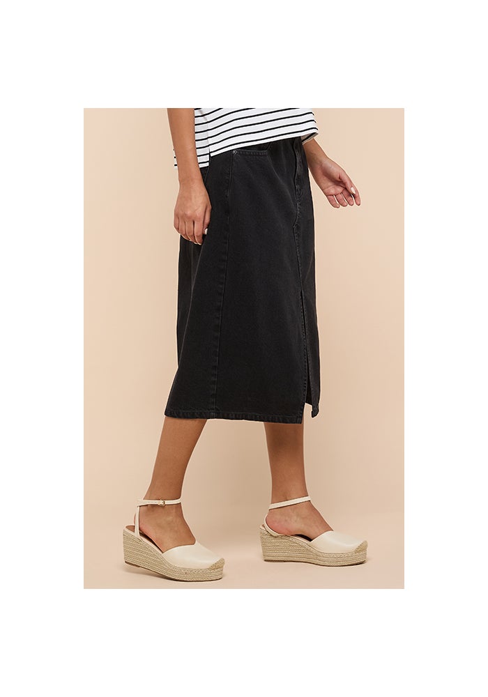 R&B Washed Denim Skirt with Button Closure - Image 4