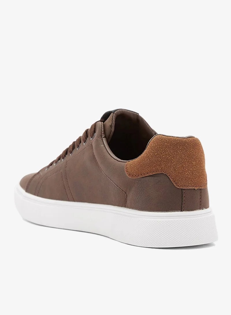 سفنتي فايف سنيكرز كاجوال