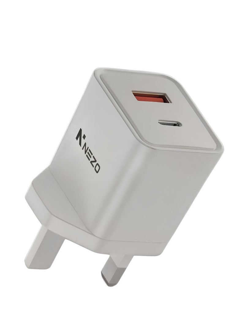 نيزو شاحن سريع الشحن بقوة 25 واط بمنفذ USB ومنفذ تايب سي مع كابل شحن تايب سي باللون الأبيض - Image 1