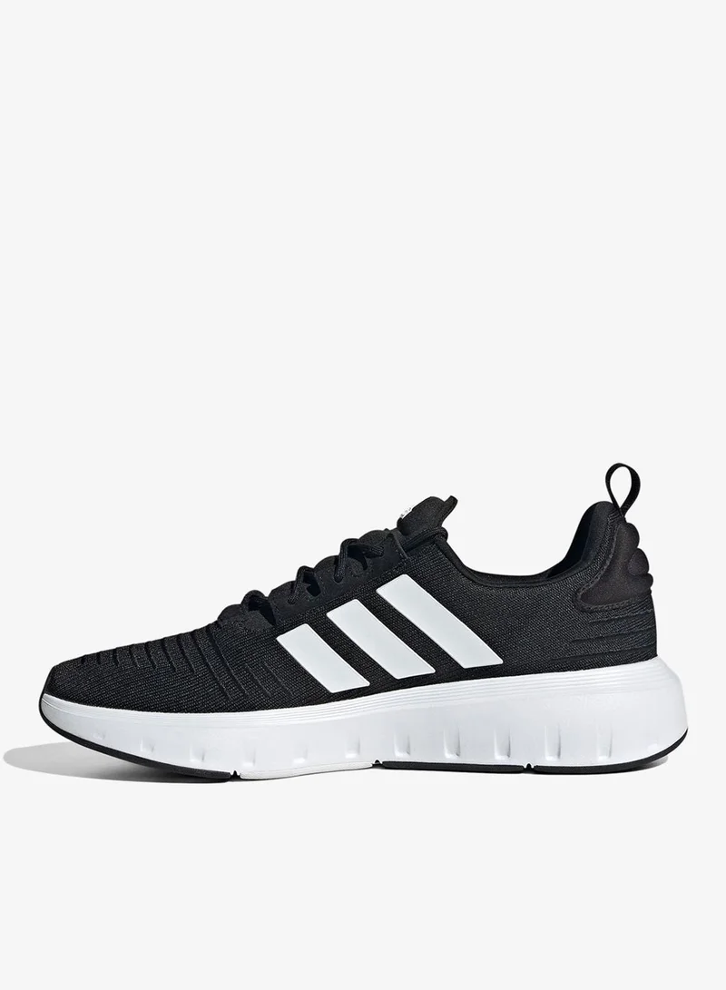 adidas حذاء سويفت رن 23