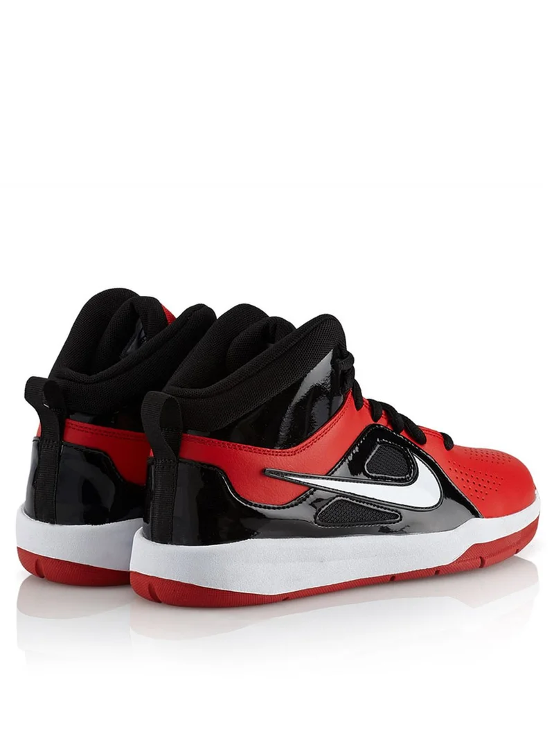 Nike Team Hustle D6 Sneakers