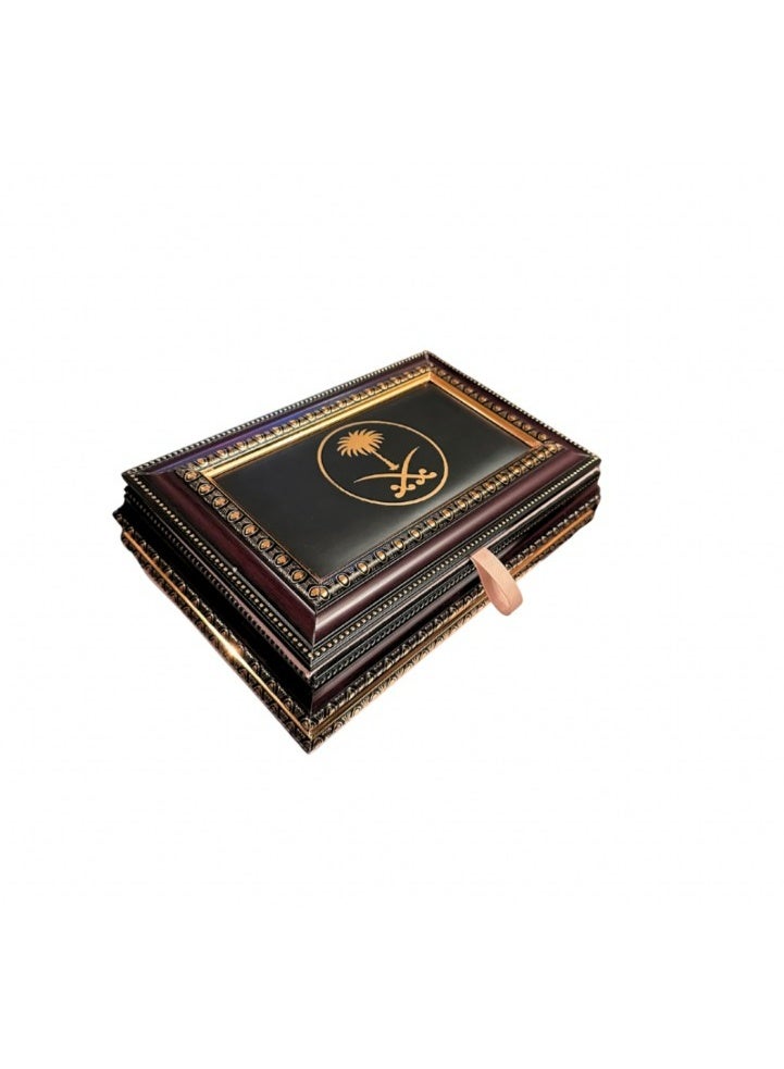 HASD-OUD Wooden Gift Box with Sword and Palm Emblem - 1/2 kg Capacity - Empty - Image 1