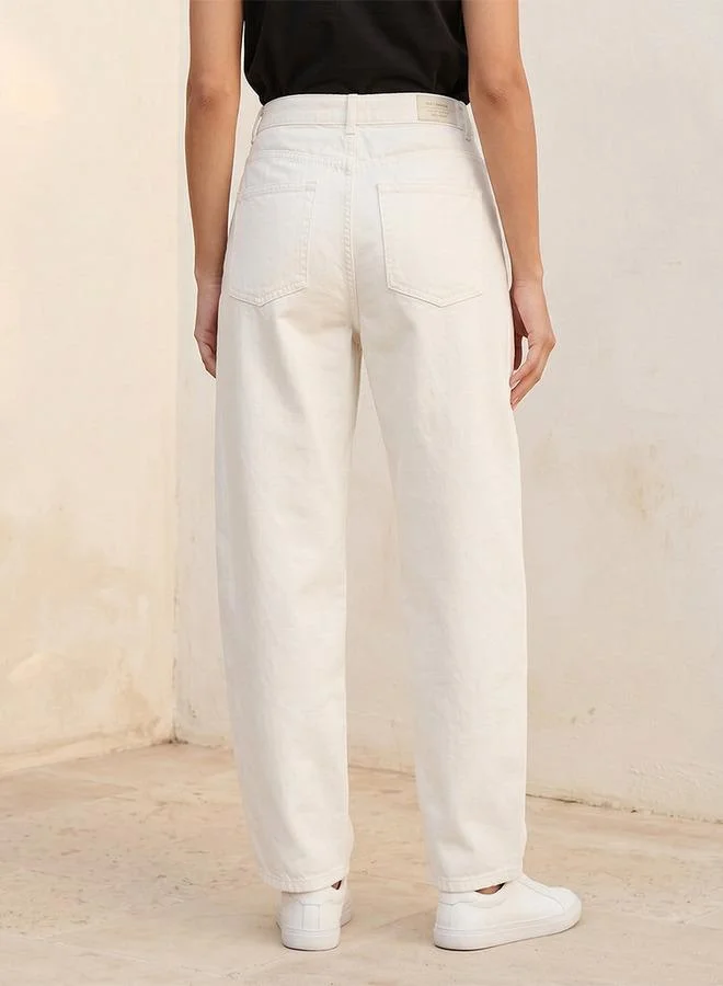 Splash FAV WHITE Denim Barrel Fit Cotton Twisted Seam Jeans for Women | Best Price UAE