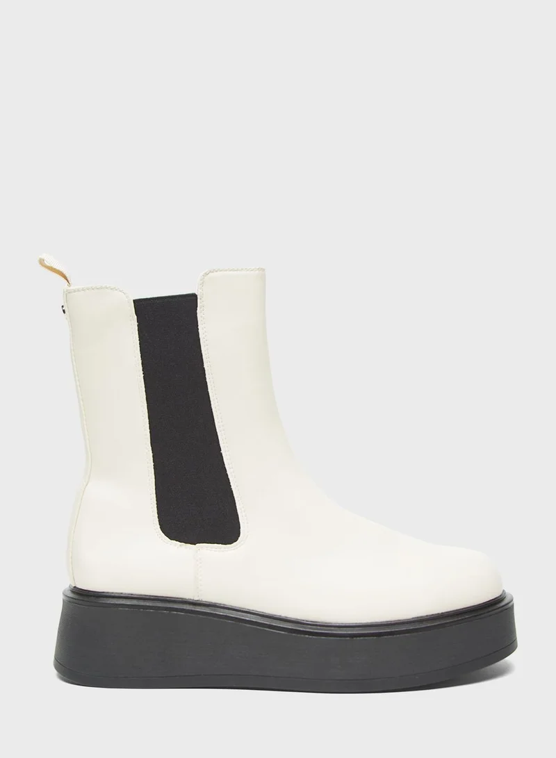 shoexpress Essential Ankle Boots