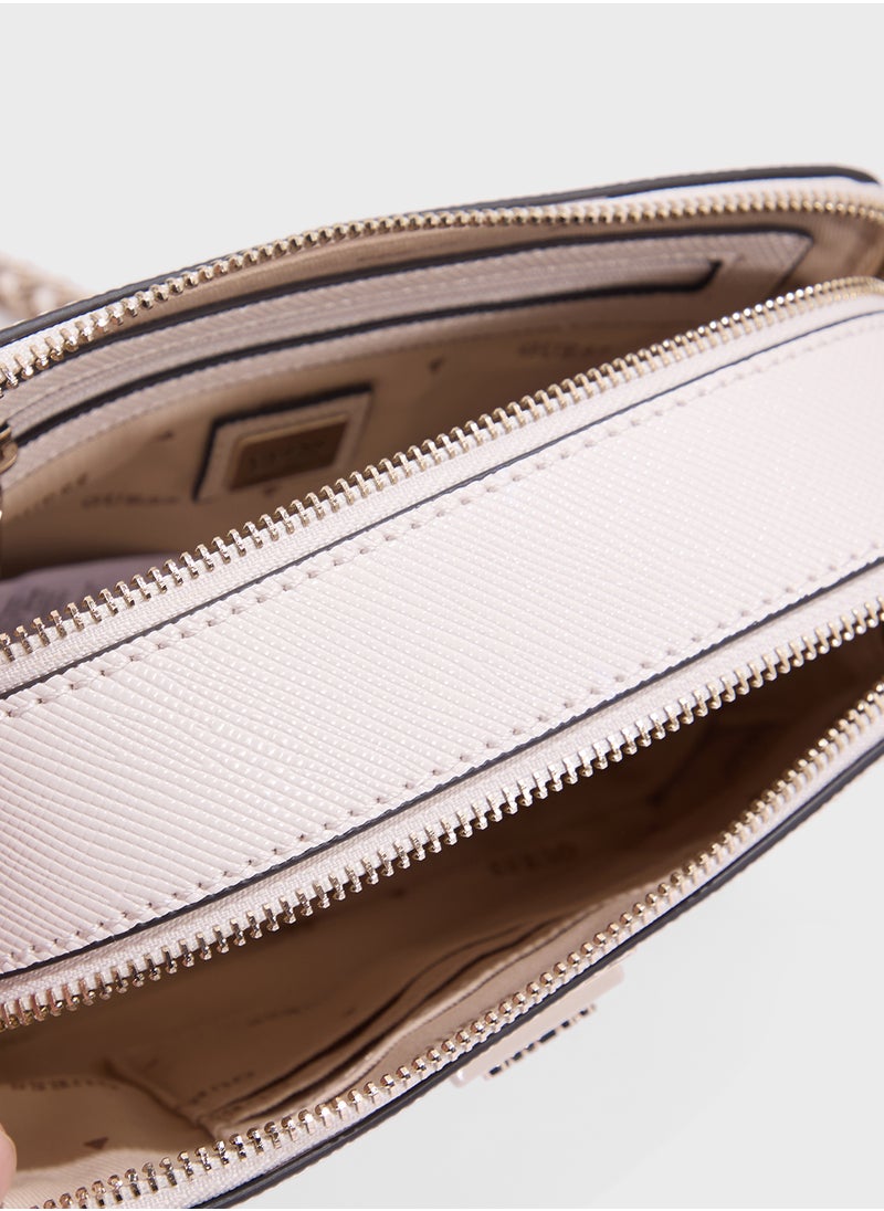 GUESS Noelle Crossbody Camera  - Image 5