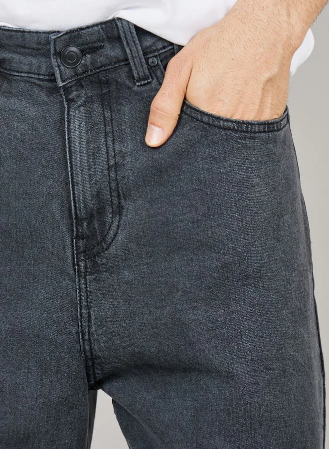 Styli  Mid Rise Enzyme Wash Wide Leg Jeans for Men | Best Price UAE