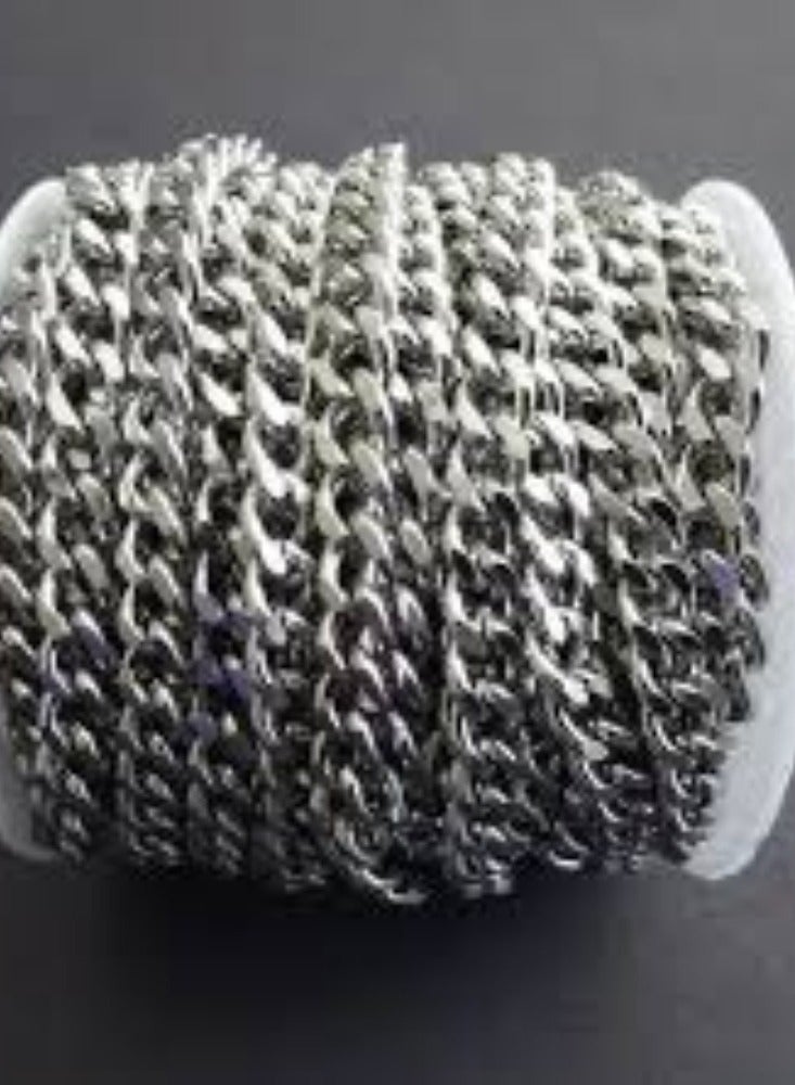 KNP KNP Chrome Plated Twisted Chain (2.5 MM) is a versatile and durable chain designed for various applications, from securing items to decorative uses. - Image 1