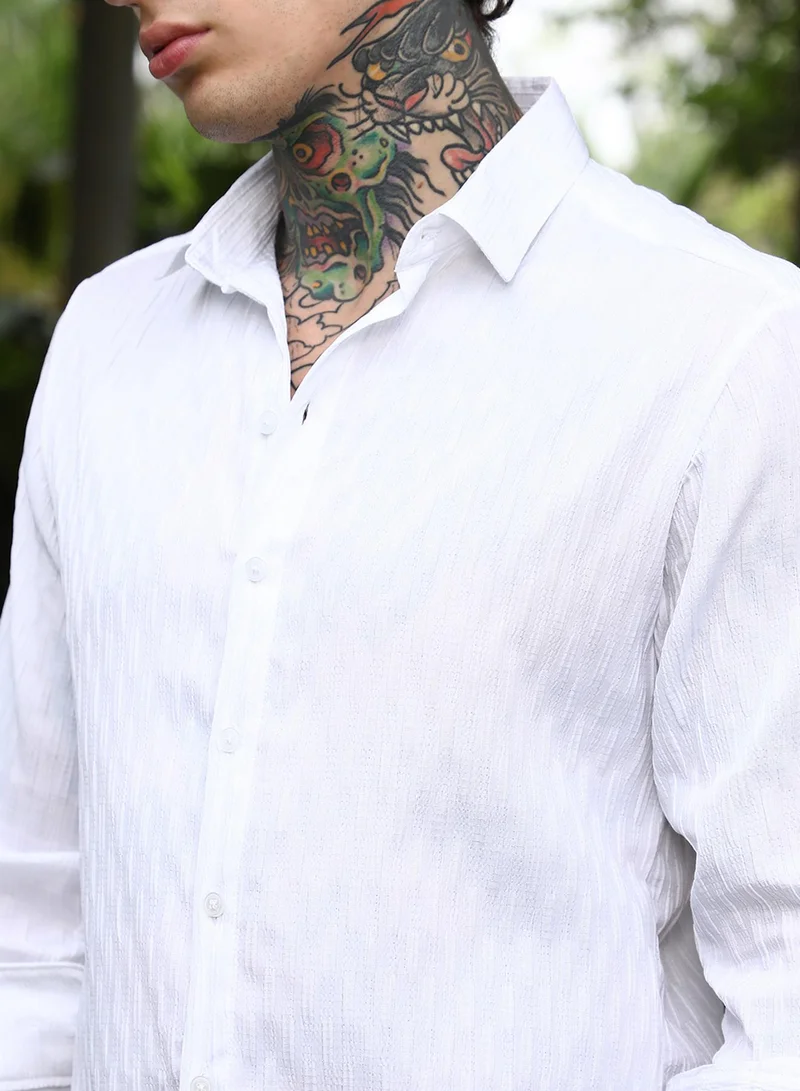 Campus Sutra Campus Sutra Men's Chalk White Ruche-Tactile Shirt For Casual Wear | Spread Collar | Long Cuffed Sleeves | Button Closure | Shirt Crafted With Comfort Fit For Everyday Wear