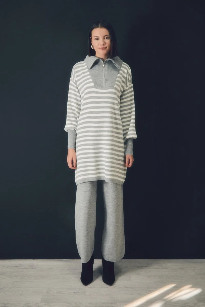 FullaModa Striped Half Zipper Knitwear Set