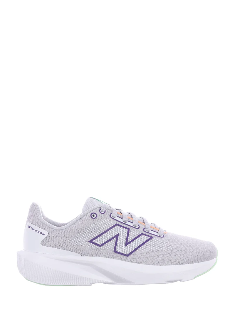 New Balance 413