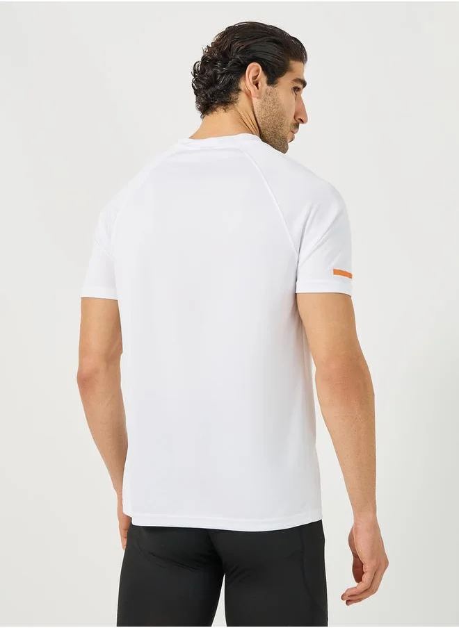 ستايلي Neon Print Micro Dot Raglan Fit Workout T-Shirt