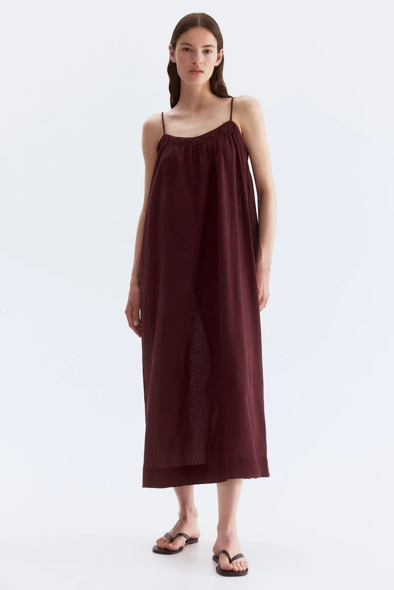 اتش اند ام فستان بتصميم مجعد بحمالات كتف