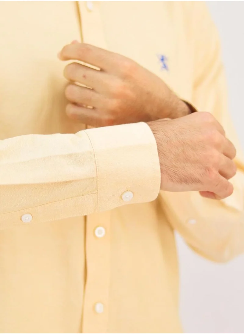 جيوردانو Men's Lion Oxford Shirt - Yellow
