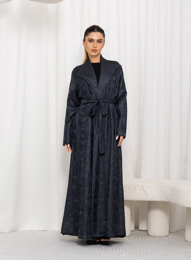 نيكياس جاكار بياقة وحزام