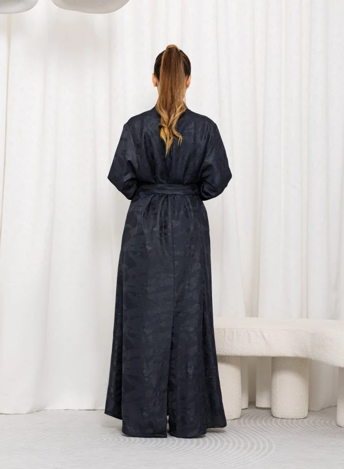 نيكياس جاكار بياقة وحزام