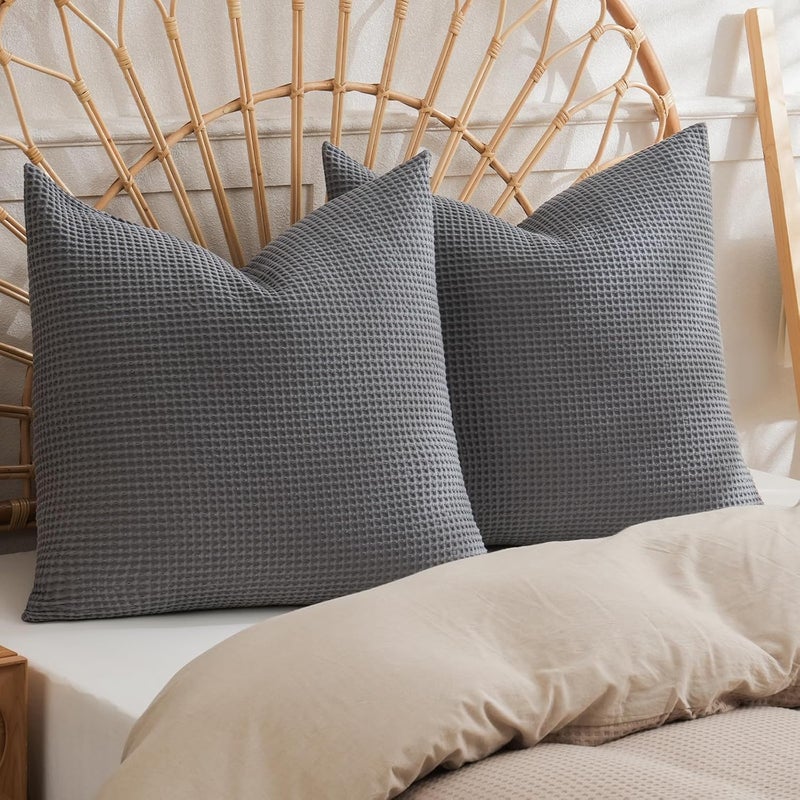 PHF غطاء وسادة من القطن بتصميم الوافل 45 سم × 45 سم، غطاء مربع أنيق، بدون حشوة، رمادي فحمي - Image 1