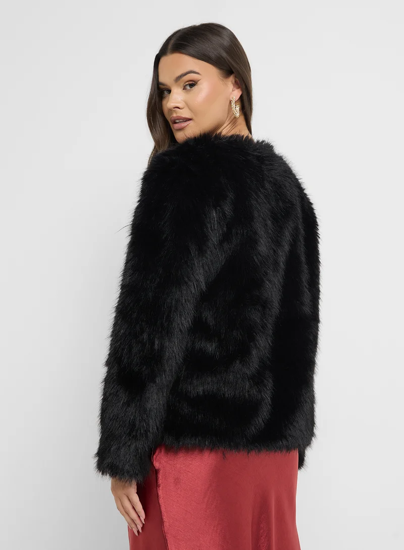 جينجر Faux Fur Open Front Coat