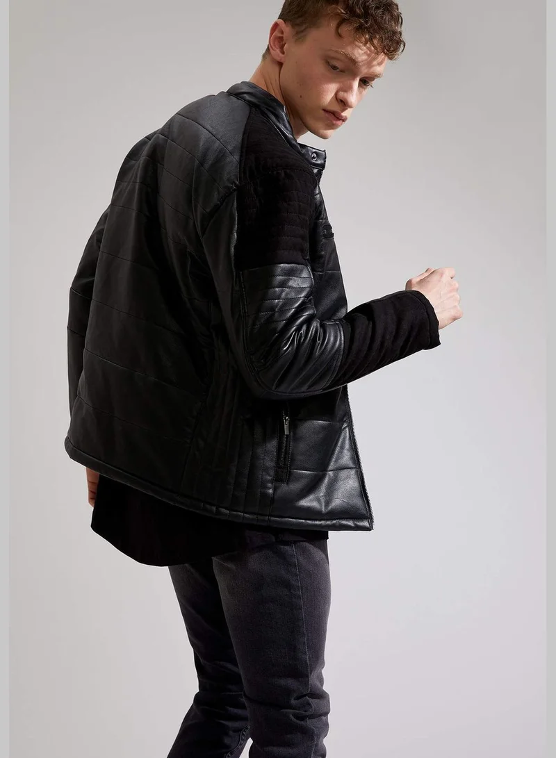 ديفاكتو Man Slim Fit PU Jacket
