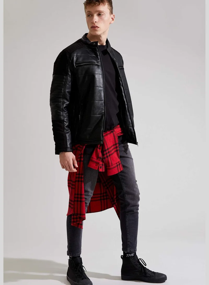 ديفاكتو Man Slim Fit PU Jacket