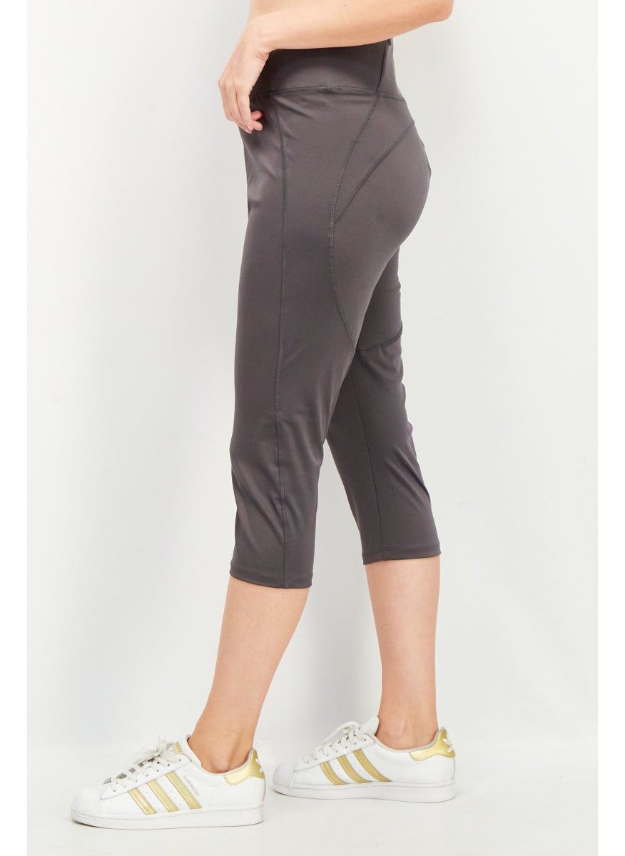 Women Curve Sportswear Fit Training Capri Leggings, Grey - pzsku/Z56926B237854370DDBAFZ/45/_/1734876701/c33fe120-73b1-4978-80a7-40e6bd2dcffa