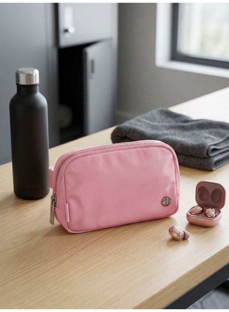 لولوليمون Lululemon في كل مكان حزام حقيبة مقاومة للماء نايلون فاني حزمة ، حزام قابل للتعديل crossbody حقيبة الخصر للسفر الرياضي الاستخدام اليومي - Image 2