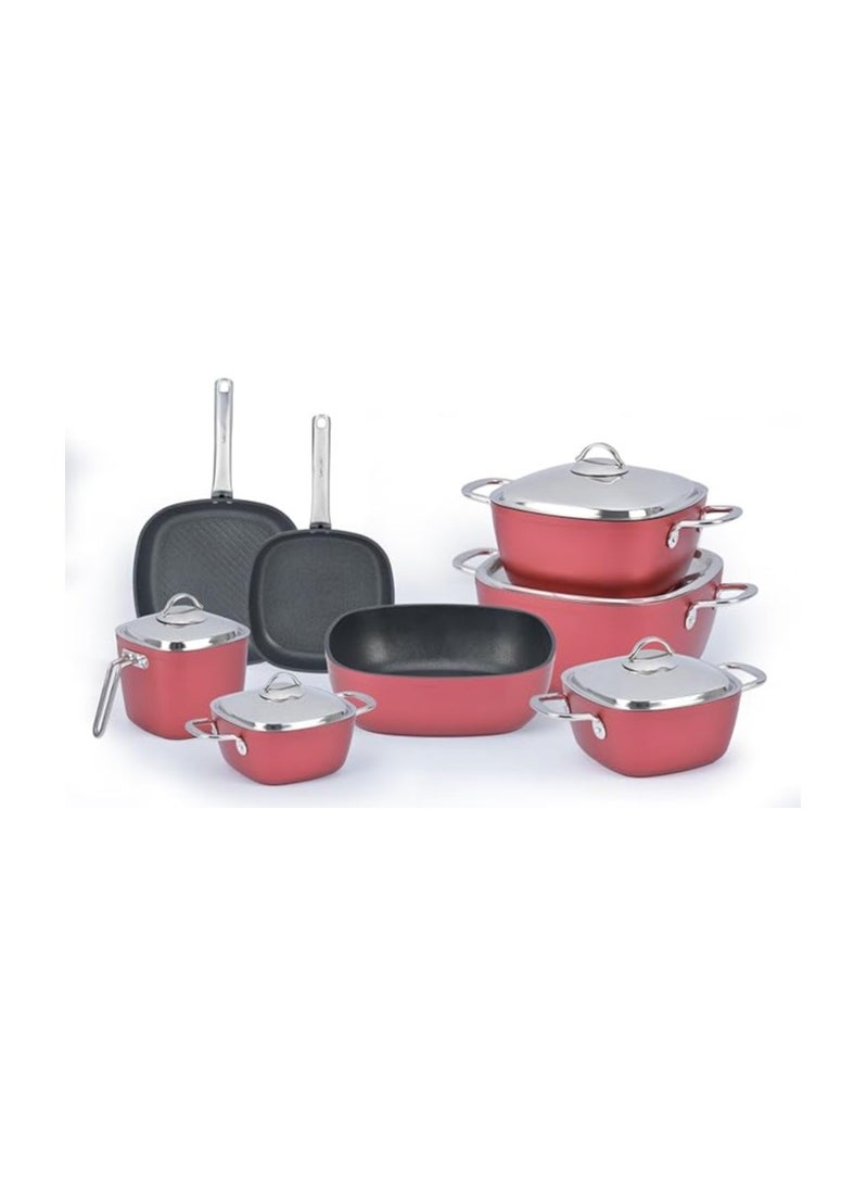 Powerline titanium cookware set from Savlon, consisting of 13 pieces with square stainless steel handles in red color (4 pots sizes 18/20/24/28, frying pan 24 cm, oven pan size 28 cm, milk pan 16 cm,