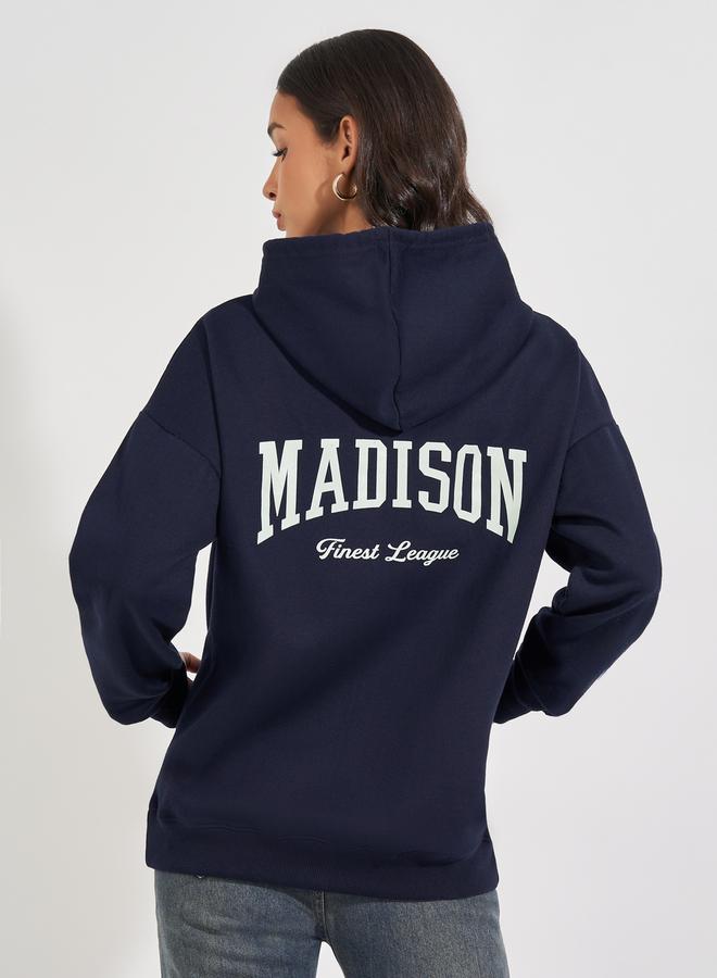 ستايلي هودي فضفاض مطبع بطبعة كتابة - Image 1