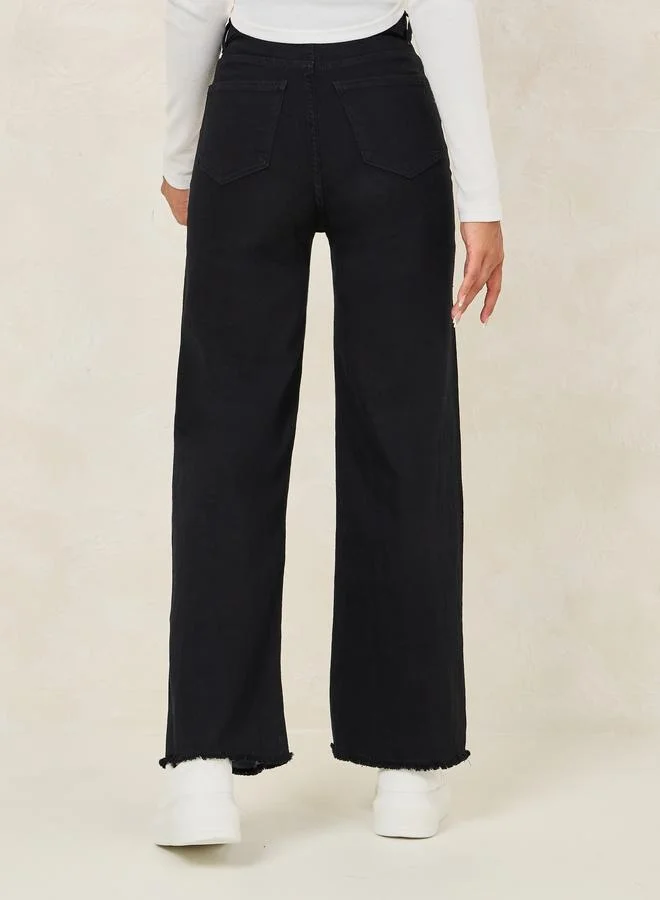 Styli Solid Wide Leg Jeans with Raw Edge
