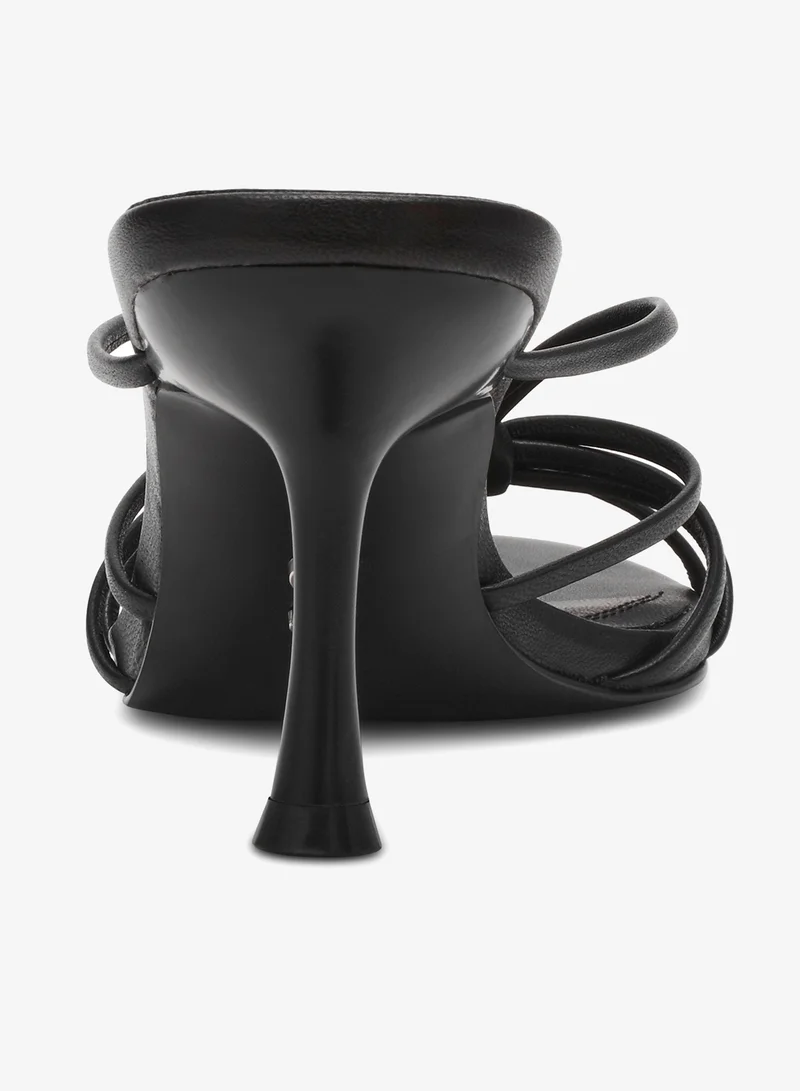 ستيف مادن كعب عالٍ كلاسيكي بأحزمة متعددة