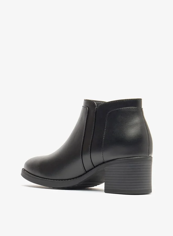 فلورا بيلا من شو إكسبرس Women Solid Ankle Boots with Block Heels and Zip Closure