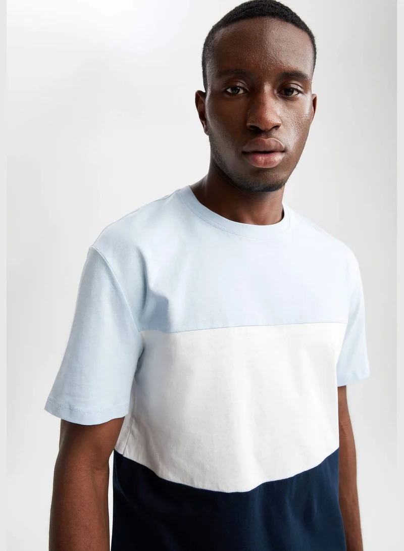 ديفاكتو Regular Fit Short Sleeve Colour Block T-Shirt