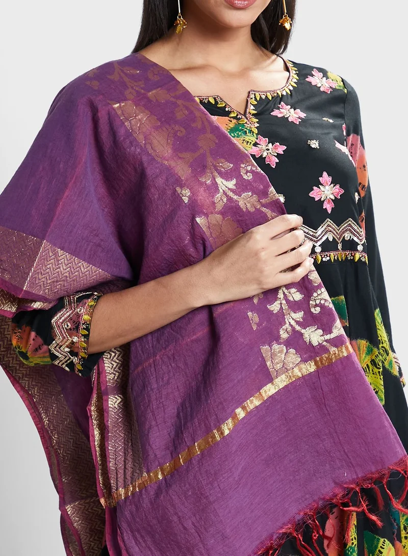 kolaba Embroidery Detail Dupatta