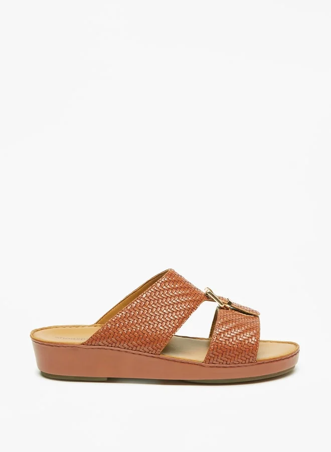 شو اكسبرس Mens Textured Slip-On Arabic Sandals With Buckle Accent