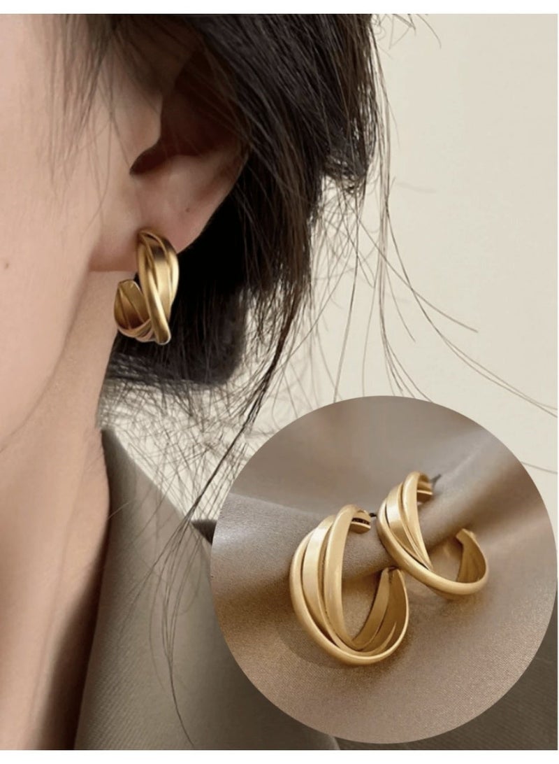 ڤيا أقراط نسائية فاخرة بتصميم طبقات ملتفّة ولمسة انحناءات جذّابة - Image 1