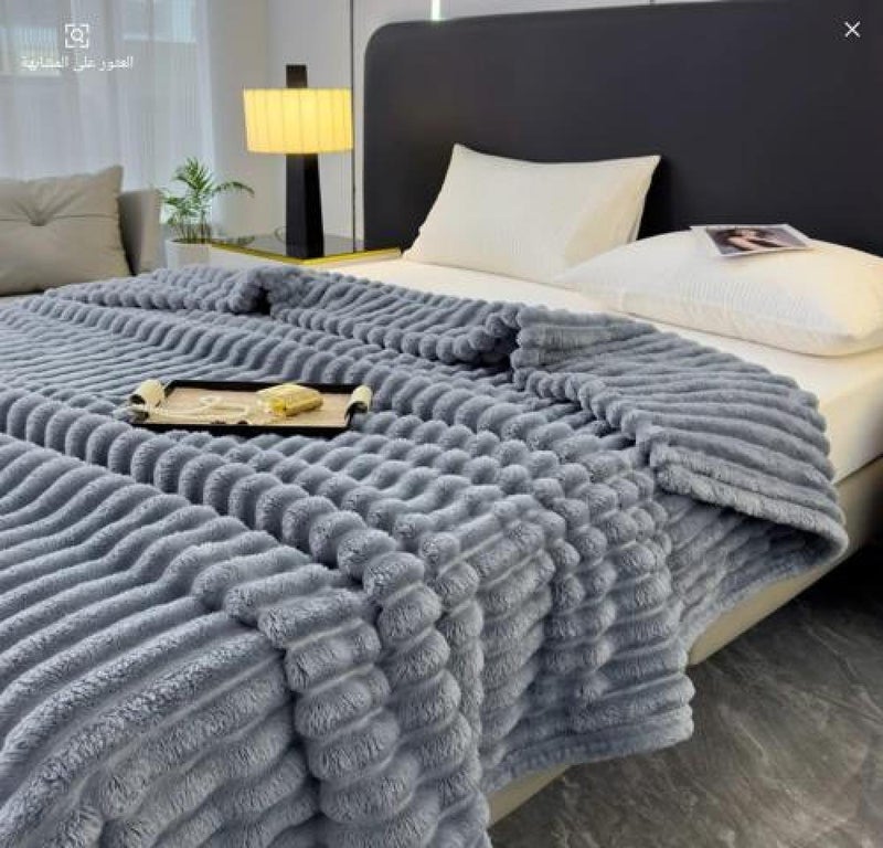 QUINTUS Flannel Heavy Weight Soft Blanket - Large Size - Blue/Green/Beige - Image 4
