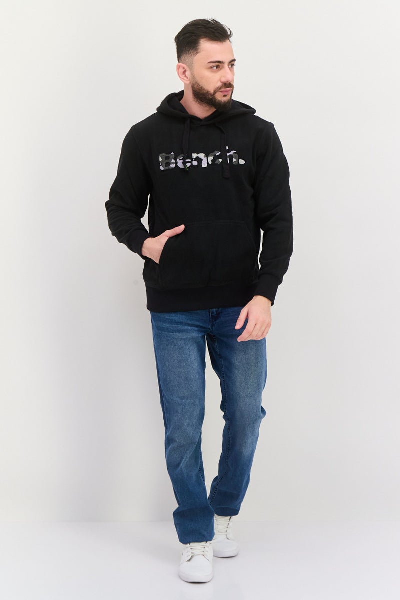 Bench سويت شيرت رياضي للرجال بغطاء رأس مناسب للخارج، أسود - Image 2