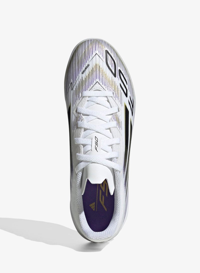 اديداس أحذية كرة قدم للملاعب العشبية للأطفال - Image 4