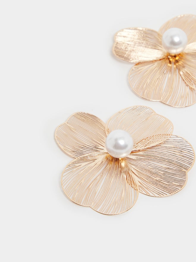 Styli Styli Floral Oversize Earrings  - Image 4