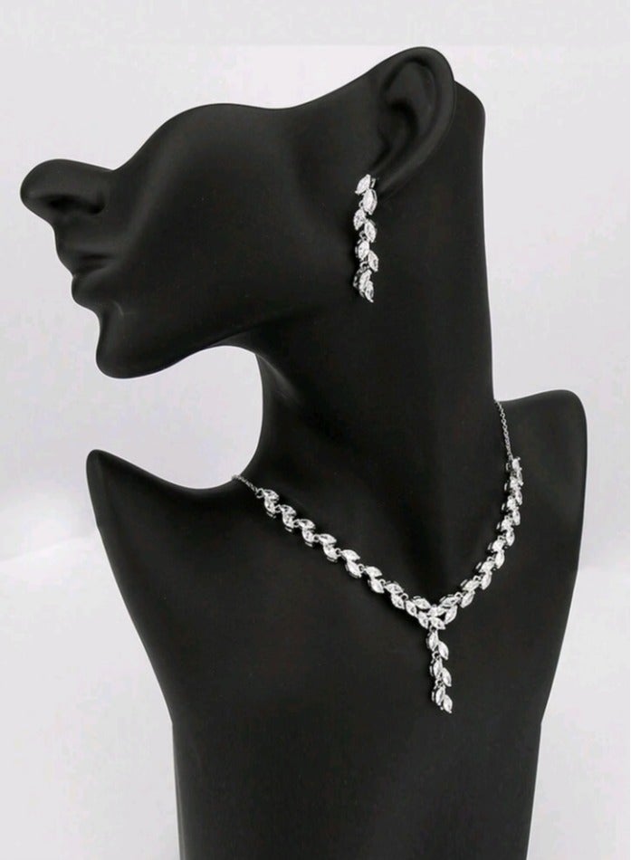 Luxury Jewellery Set For  Women Inlaid With Zirconia  - Image 1