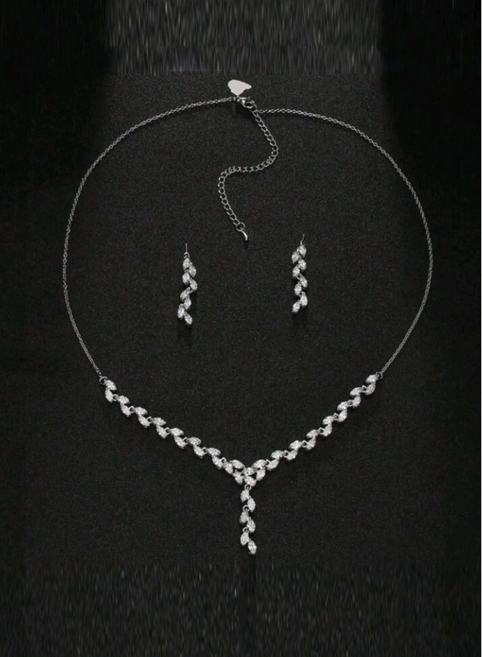 Luxury Jewellery Set For  Women Inlaid With Zirconia  - Image 4