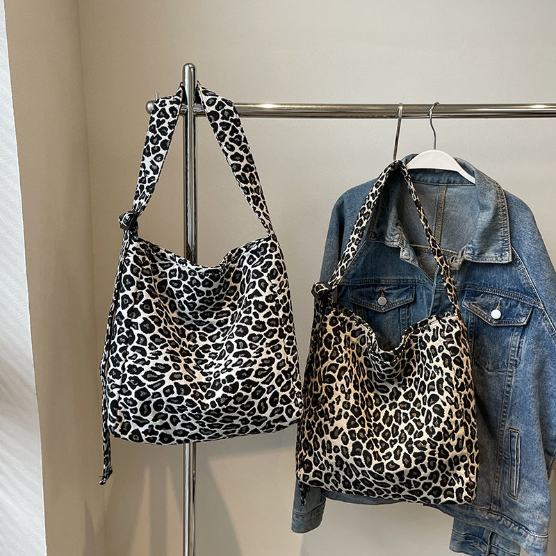 Large Capacity Internet Celebrity Leopard Print Bag Fashionable Fashionable Texture Shoulder Underarm Bag Stylish Personalized Tote Bag - Image 5