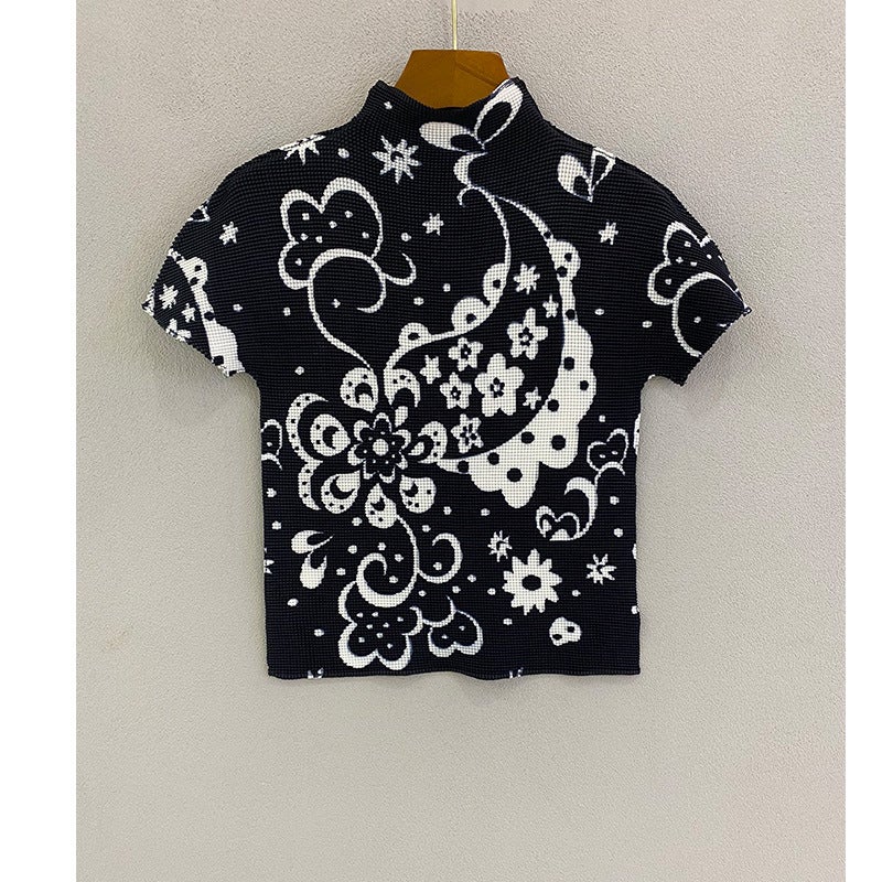 Miyake Printed Pleated Short-Sleeved T-Shirt Women's Summer New Fashionable Design Sense Small Shirt Slim-Fit Top Half-High Collar - Image 1