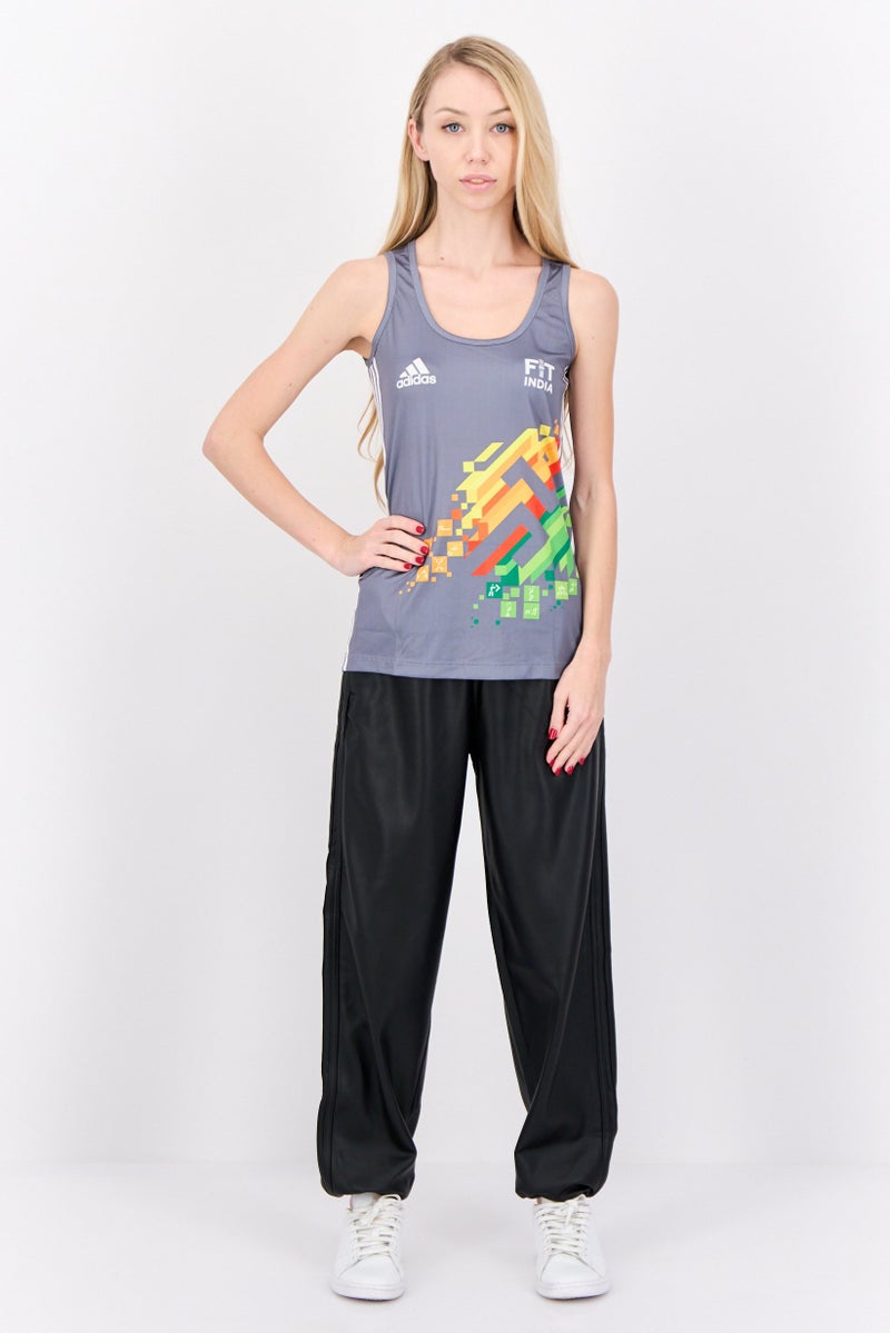 Adidas ملابس رياضية نسائية بلا أكمام مناسبة للخارج، رمادي - Image 4