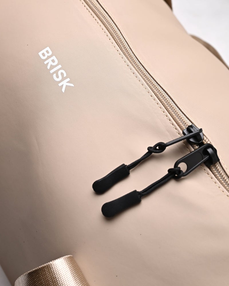 بريسك شنطة جيم كبيرة ضد الماء للرجال والنساء – مزودة بجيب للأحذية، مثالية للرياضة والسفر - Image 4