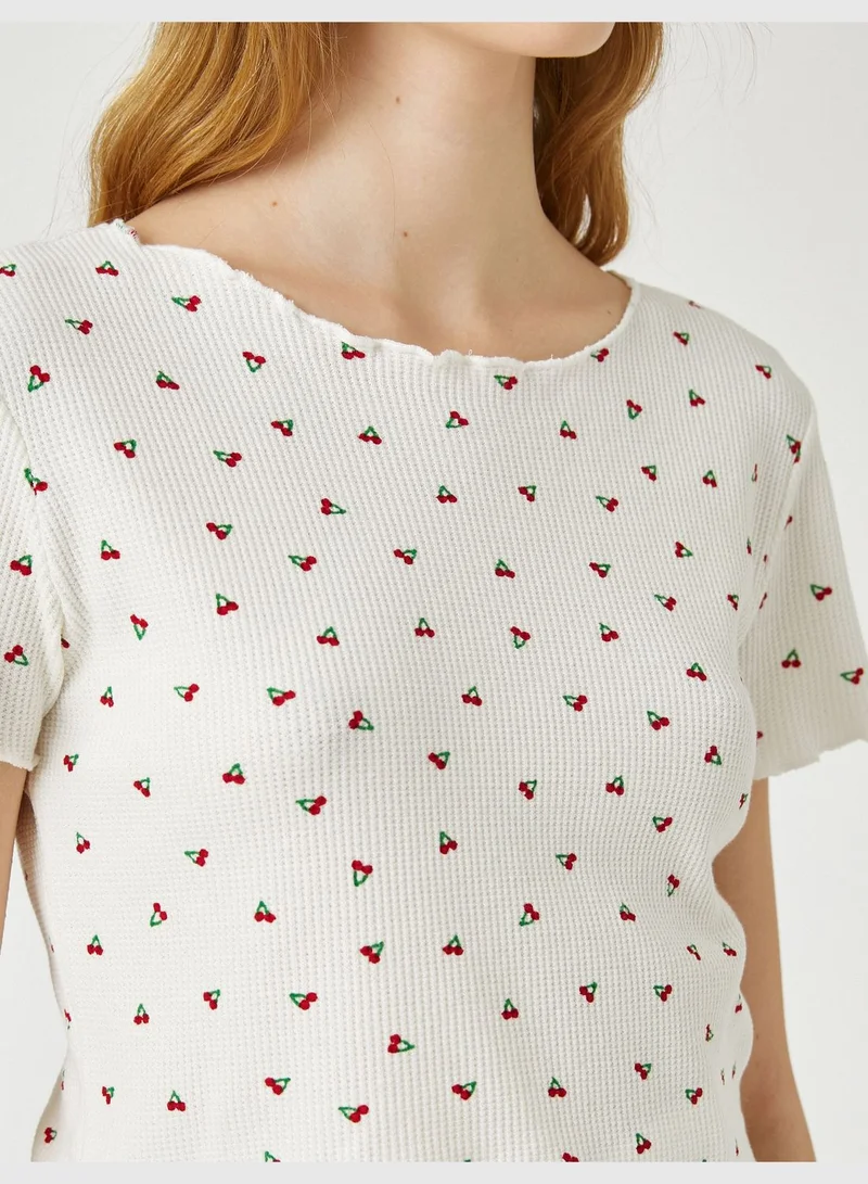 KOTON Minimal Printed Short Sleeve Round Neck Crop T-Shirt