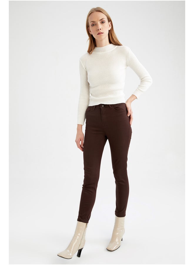 Woman Woven Trousers - pzsku/Z56B1AD8D6494986BB03CZ/45/_/1700645517/01294376-e799-48a8-9d21-6b681f435df4